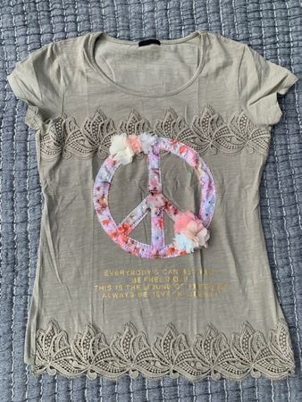 T-Shirt Peace Gr. L mit Spitze