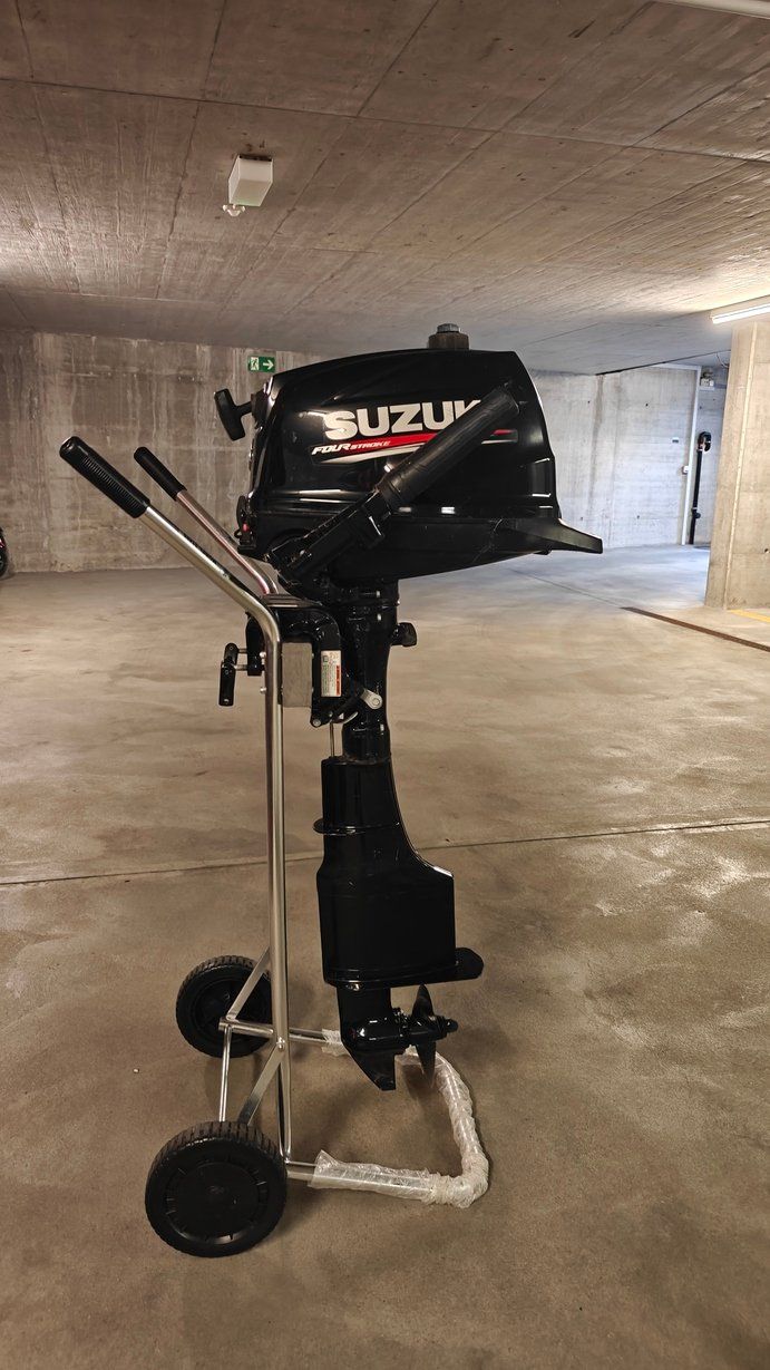 Suzuki Moteurs: Moteur hors-bord SUZUKI DF6A 6PS – D'occasion à Pully par DidierDubois