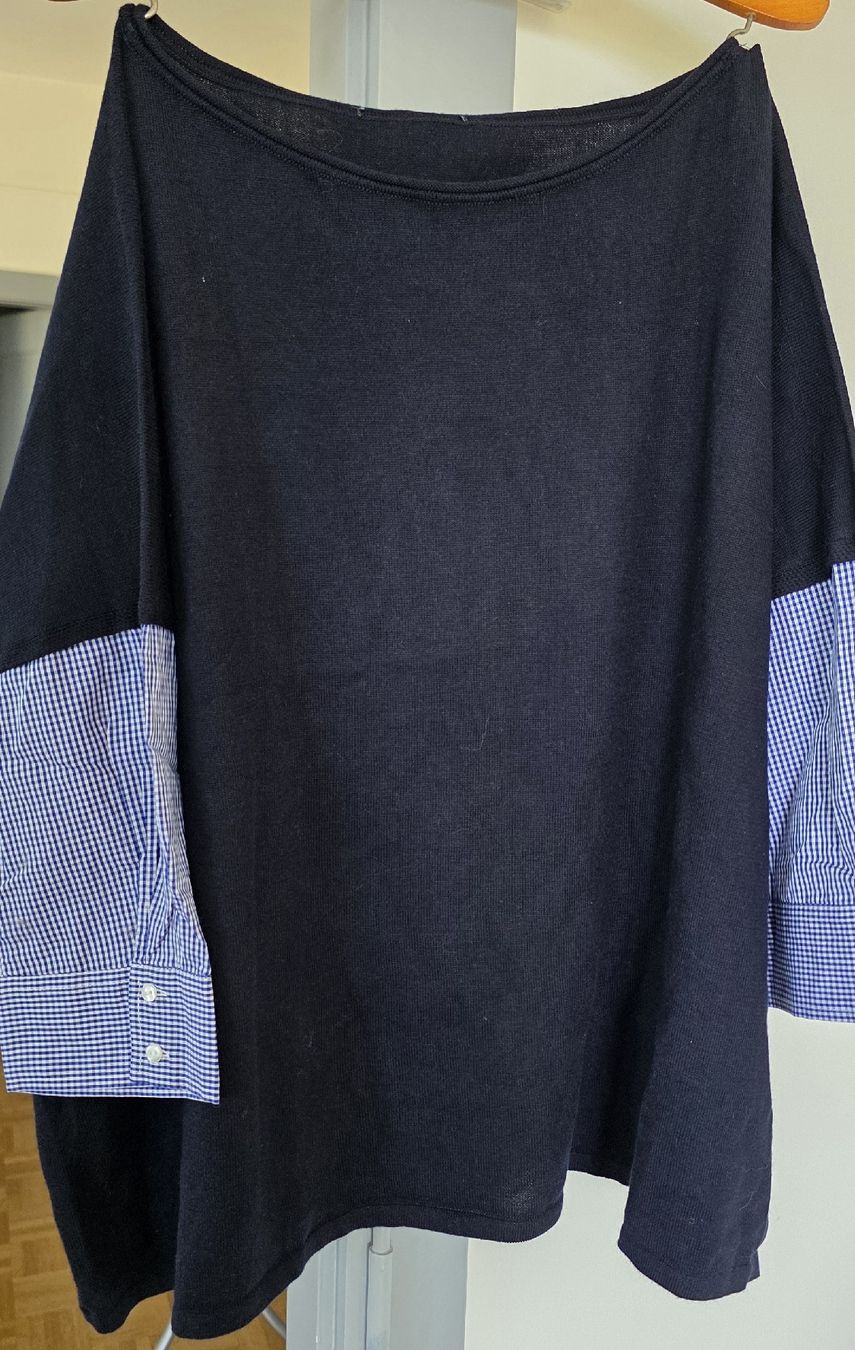 Maglioni & Felpe: Pull bleu marine – Usato da Yverdon-les-Bains venduto da van_dq65 1