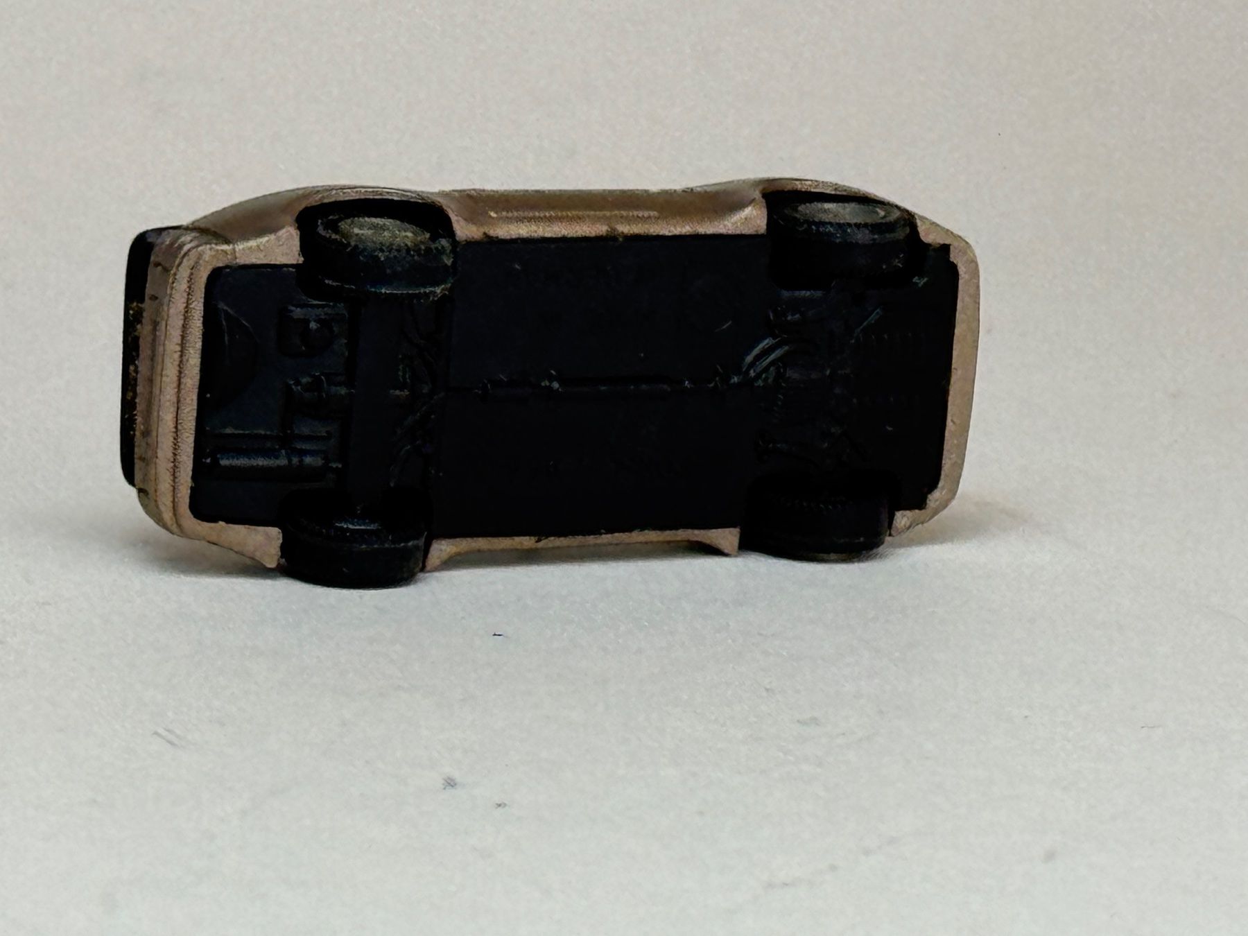 Herpa Modellini d'auto: Herpa Porsche 944 messingmetallic – Usato da Elm venduto da Wikmtz 2