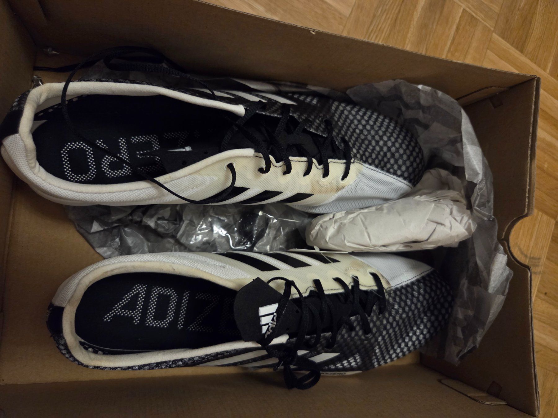 Adidas Scarpe da uomo: Adidas adizero ambition 4 – Usato da Weinfelden venduto da TheWredny 2