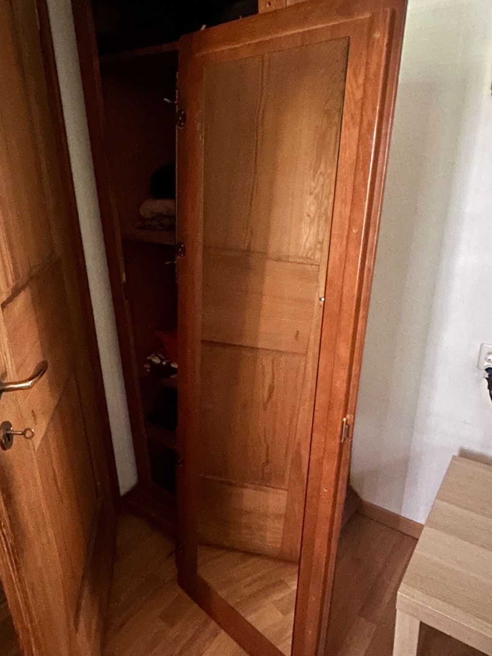 Armadi: Schrank – Usato da Schaffhausen venduto da amwr 3