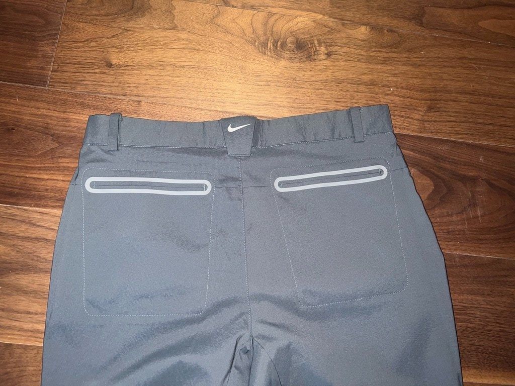 Nike Hosen: Pantalons de golf Nike - US 32 - L – Gebraucht aus St-Sulpice VD von juhdu 4