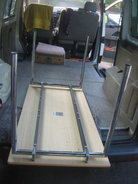 Tische: Tisch aus Holz, Beine klappbar – Gebraucht aus Winterthur von pf02 2