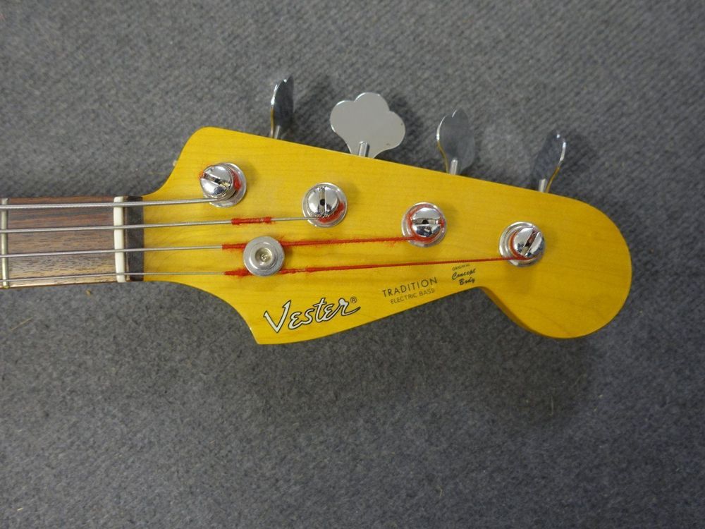 Vester deals jazz bass