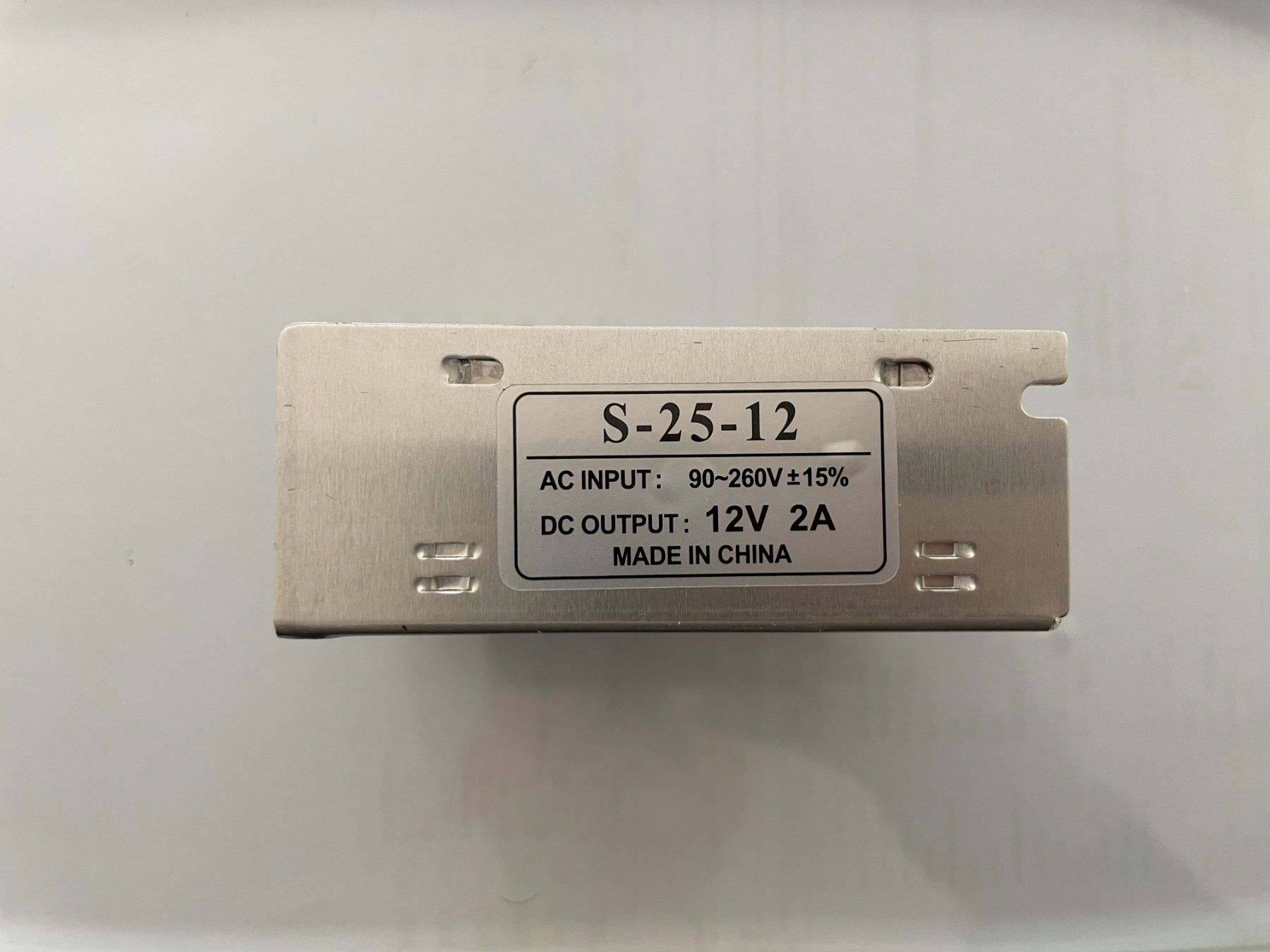 Alimentazione elettrica: Transformator / Stromversorgung - 90-260V AC / 12V DC - 2A – Nuovo e nell'imballaggio originale da Kilchberg ZH venduto da xelion 1