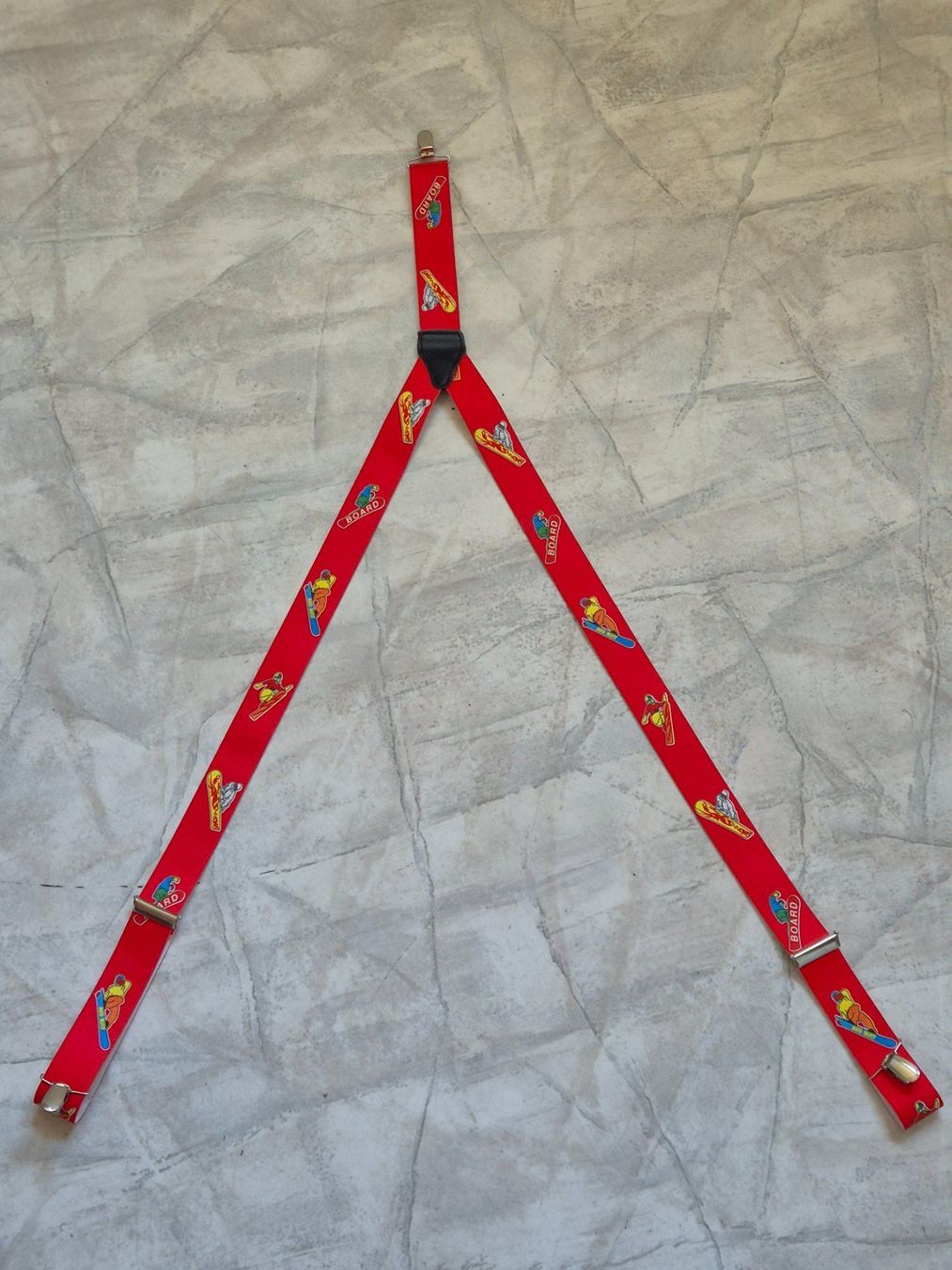 Altro in  Abbigliamento & Accessori: Hosenträger Rot Snowboard – Usato da Seewen SZ venduto da SuperpumaDisplayTeam