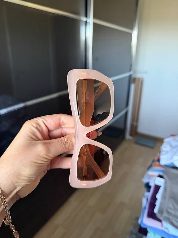 Lunettes & Verres: Sonnenbrillen MCM – Neuf avec emballage d'origine à Au ZH par gju_6jhb 1