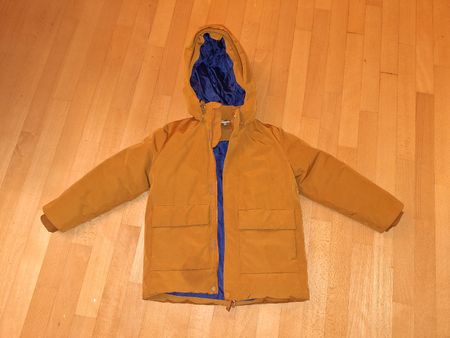 Winterjacke in Gr. 140