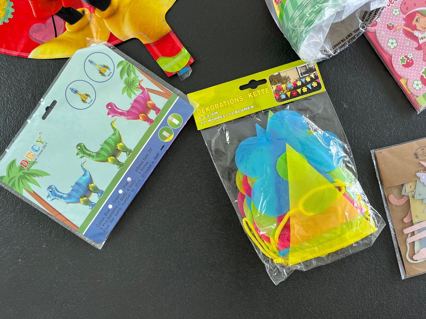 Tutte le decorazioni: Party Mega-Pack Deko vieles NEU – Nuovo e nell'imballaggio originale da Zollikofen venduto da spunk65 6
