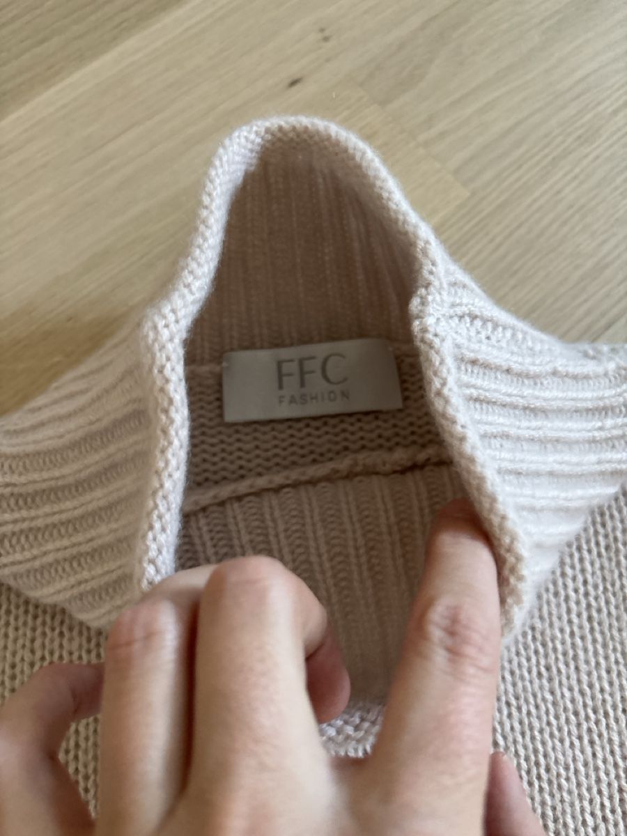 Pullover & Sweatshirts: FFC Pullover – Gebraucht aus Cham von sbr_7cmv 3