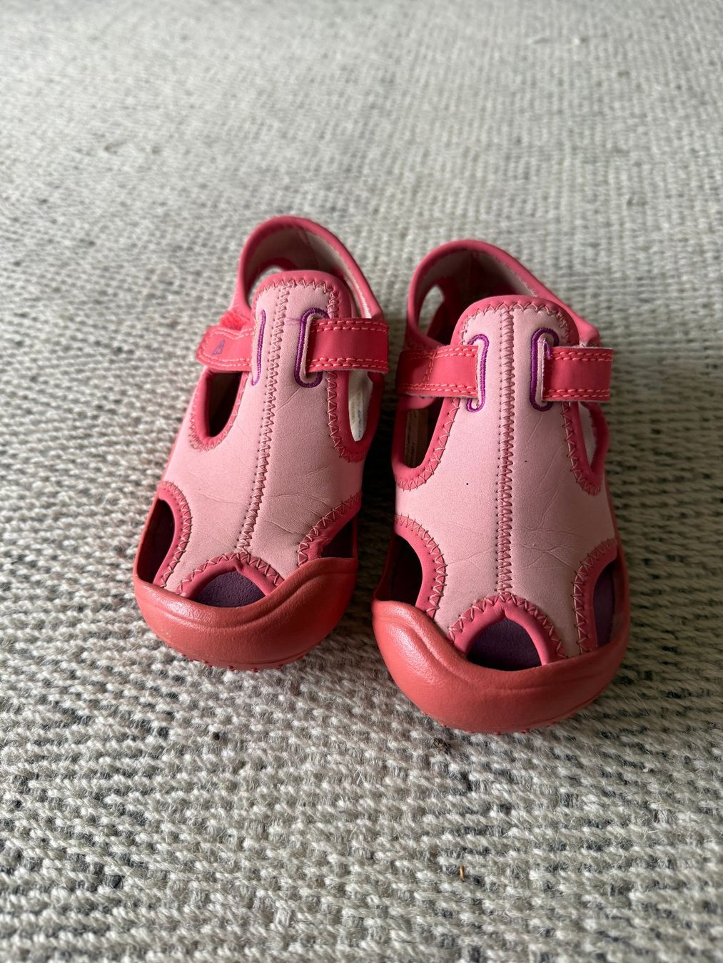 Scarpe per ragazzi: Wasserschuhe/ Sandalen – Usato da Wil SG venduto da stonechat