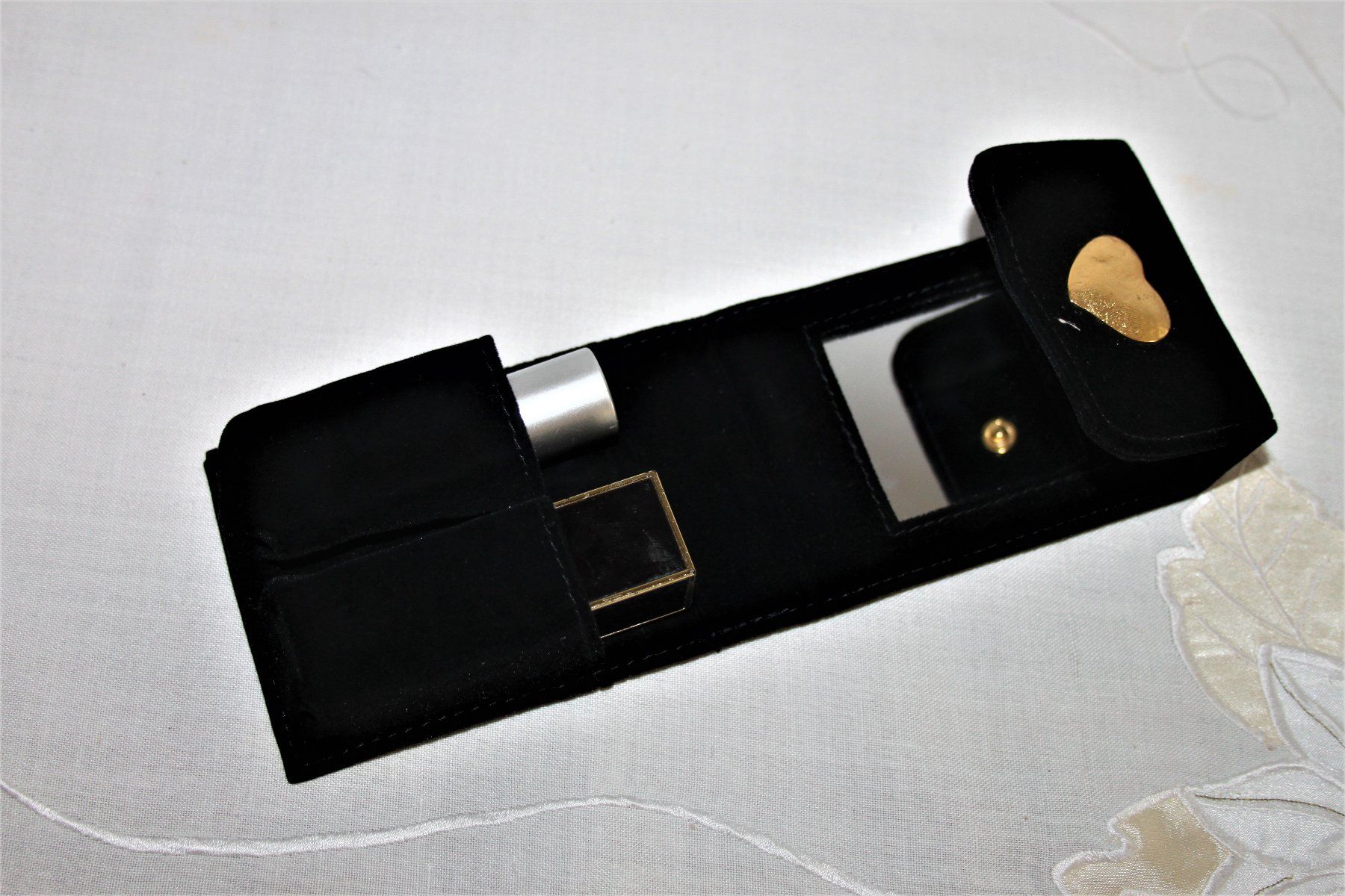 Make-up: Lippenstift Etui in schwarz – Gebraucht aus Otelfingen von Jupi07 4