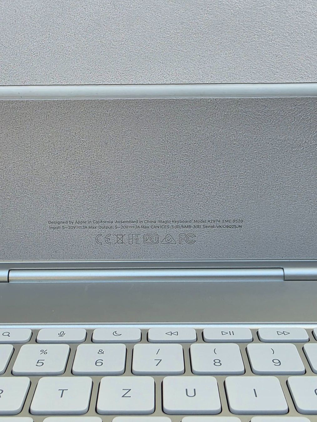 Apple Tastiere: Apple Magic Keyboard für das iPad Pro 13" – Usato da Zürich venduto da Miscellaneous_ 3