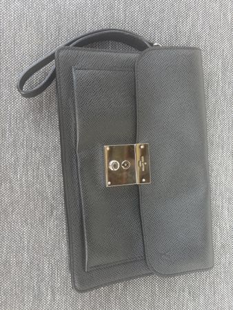 Louis Vuitton Portemonnaie Taigarama schwarz Leder neuwertig