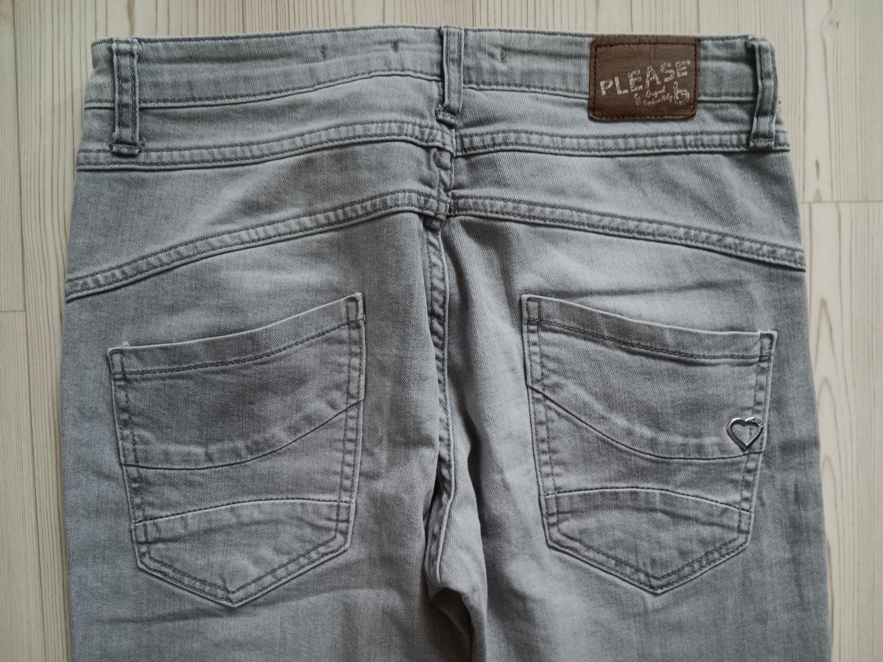 Please Jeans Jeans: PLEASE P78 Jeans taille / Grosse XS – Usato da Cossonay-ville venduto da Super-Price-Quality 6