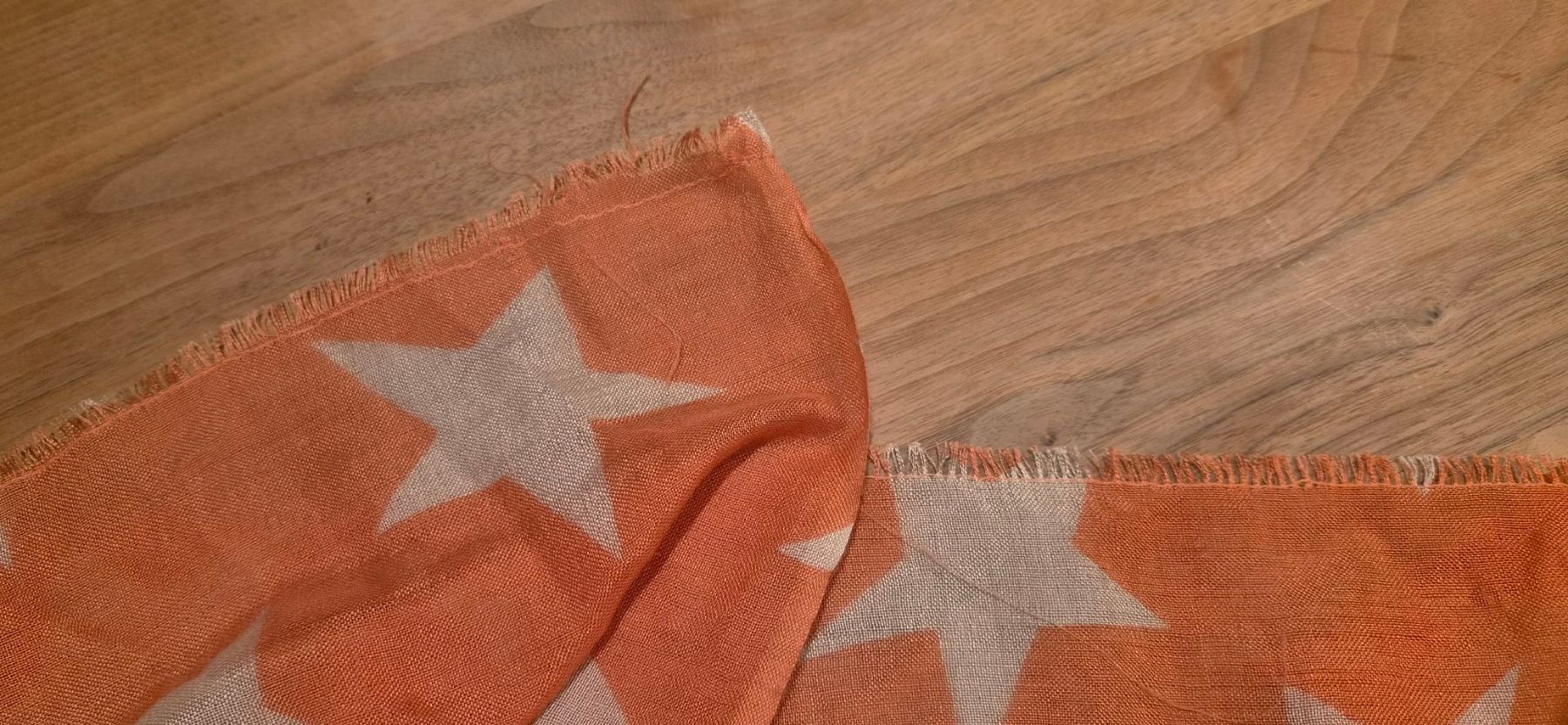 Becksöndergaard Foulard & Sciarpe: Grosser Beck Söndergaard Schal mit Sternen – Usato da Brunnen venduto da Livianda 4