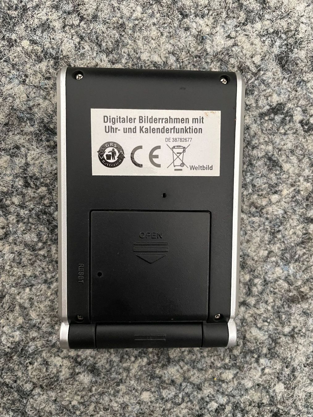 Bilderrahmen: Digital Photo Viewer  mit Clock – Neu (gemäss Beschreibung) aus Freidorf TG von DOSE61 2