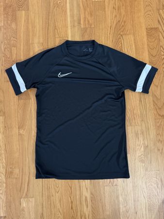Nike Dri-Fit Academy T-Shirt Gr. M