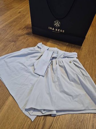Ina Kess Shorts, vorgänger Libre Shorts