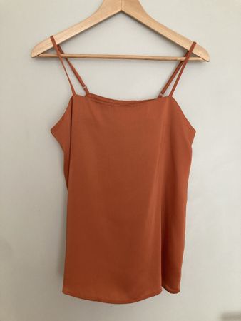 Noisy May Satin-Top, orange Gr. M, NEU