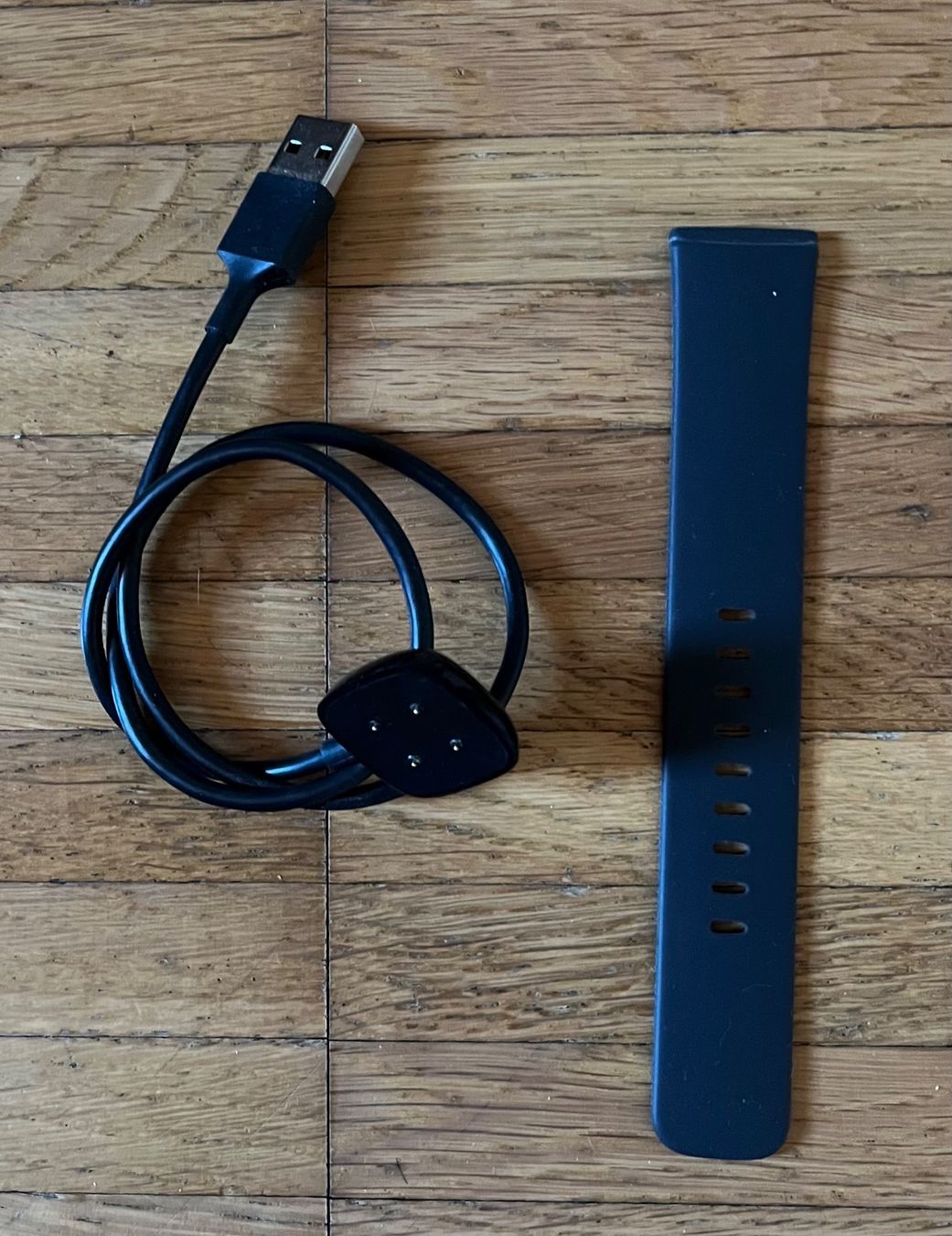 Fitbit Smartwatch: Fitbit : Sense 2 gris foncé / aluminium – Usato da Biel/Bienne venduto da Fjollushe 2
