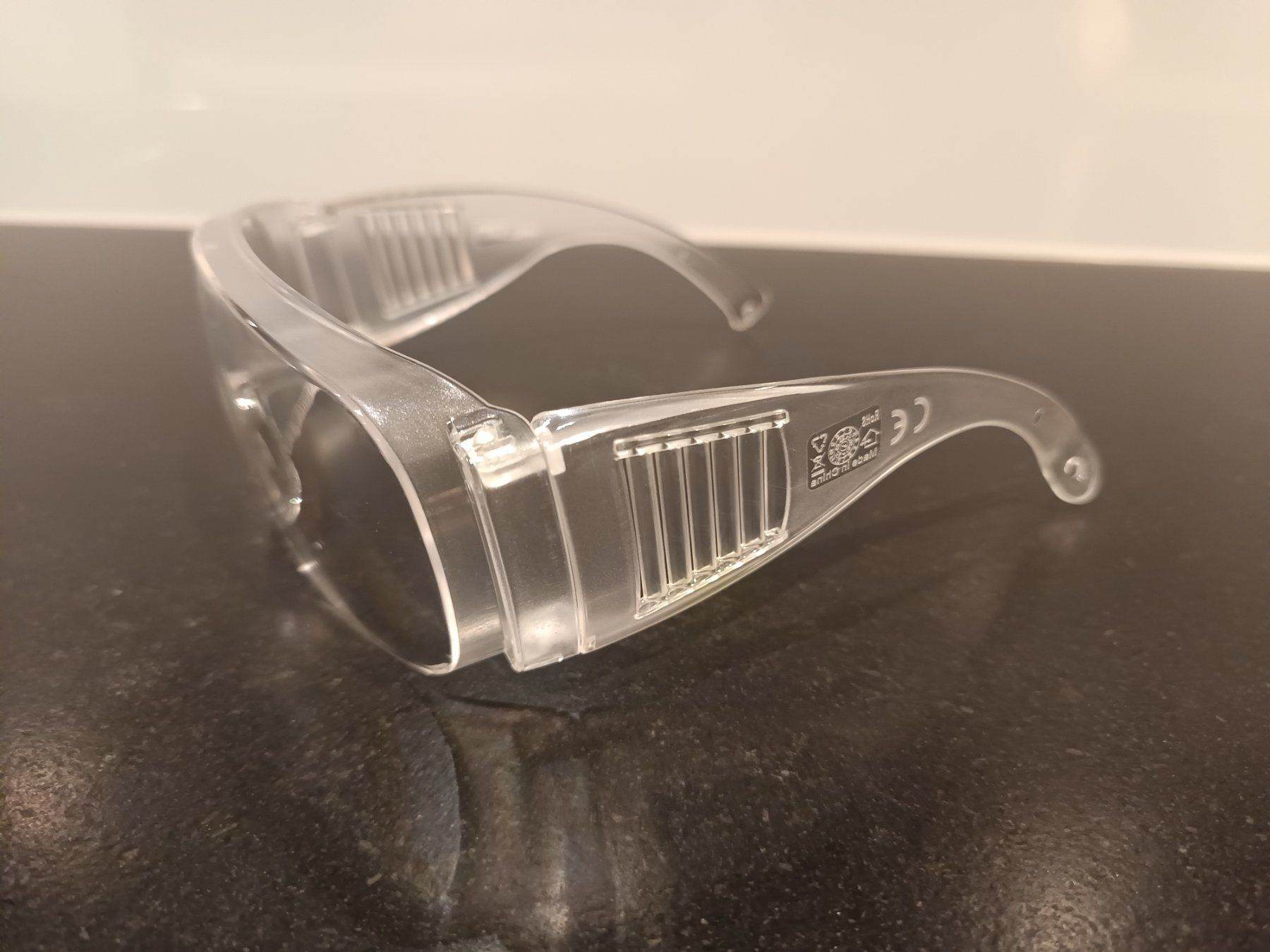 Lunettes & Verres: 15 x neue Schutzbrillen – Neuf avec emballage d'origine à Rüthi (Rheintal) par Balty 1