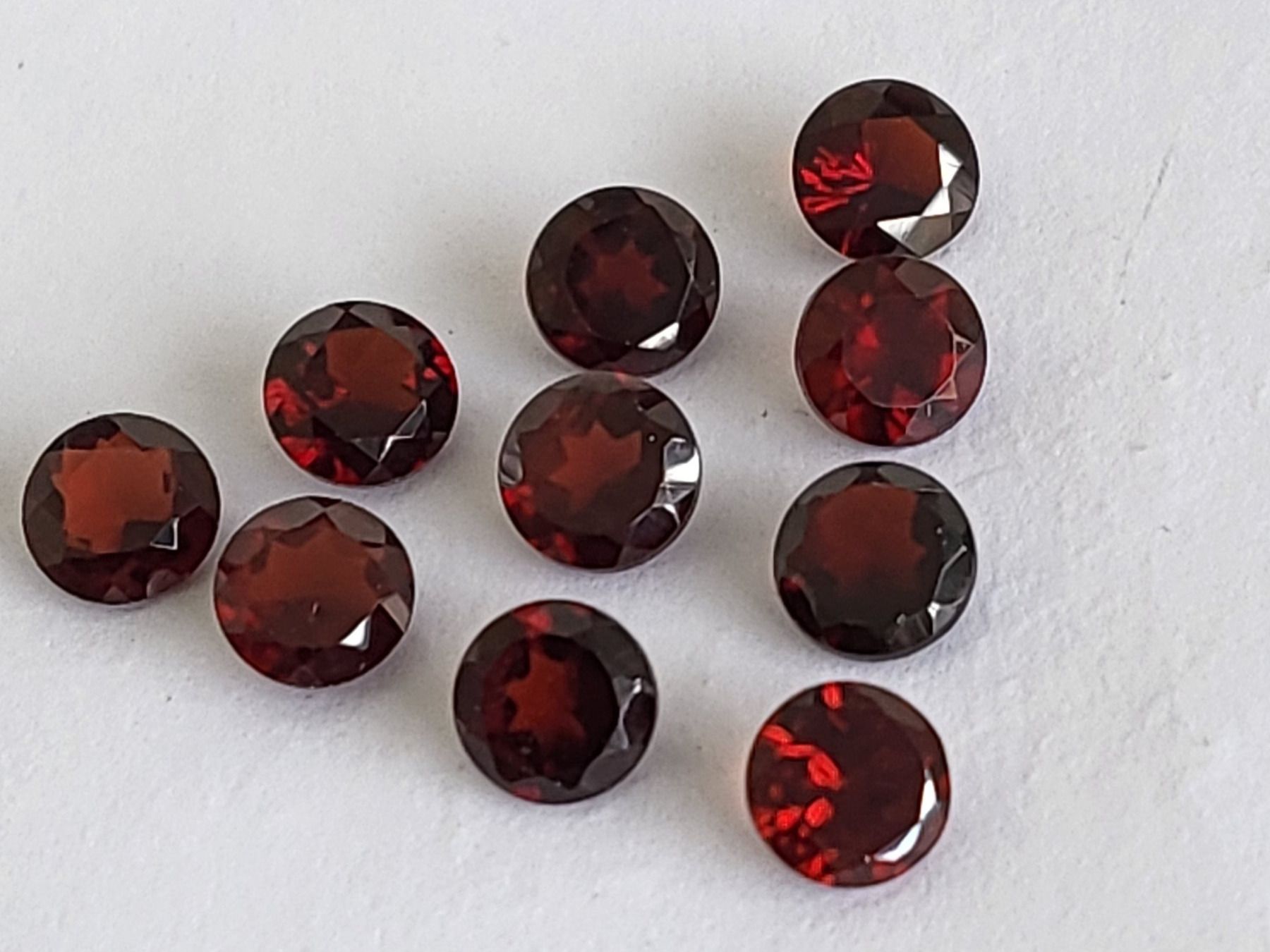 Edelsteine: GRENATS ALMANDIN 6 mm / 1 ct pièce – Neu (gemäss Beschreibung) aus La Chaux-de-Fonds von j-aime-les-gemmes 2