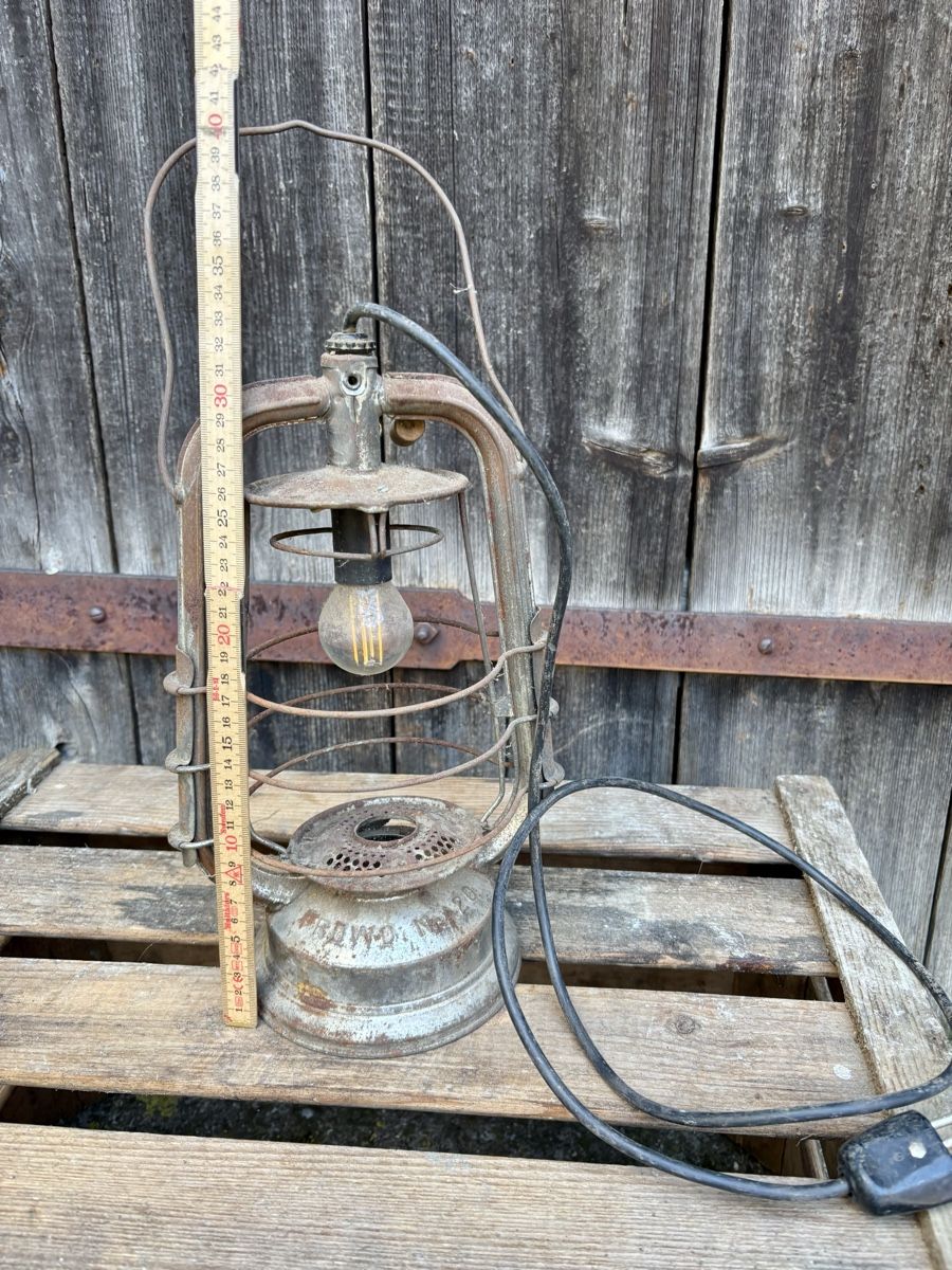 Lampade: Petrollampe Sturmlampe elektrisch – Usato da Gündisau venduto da yuma06 2