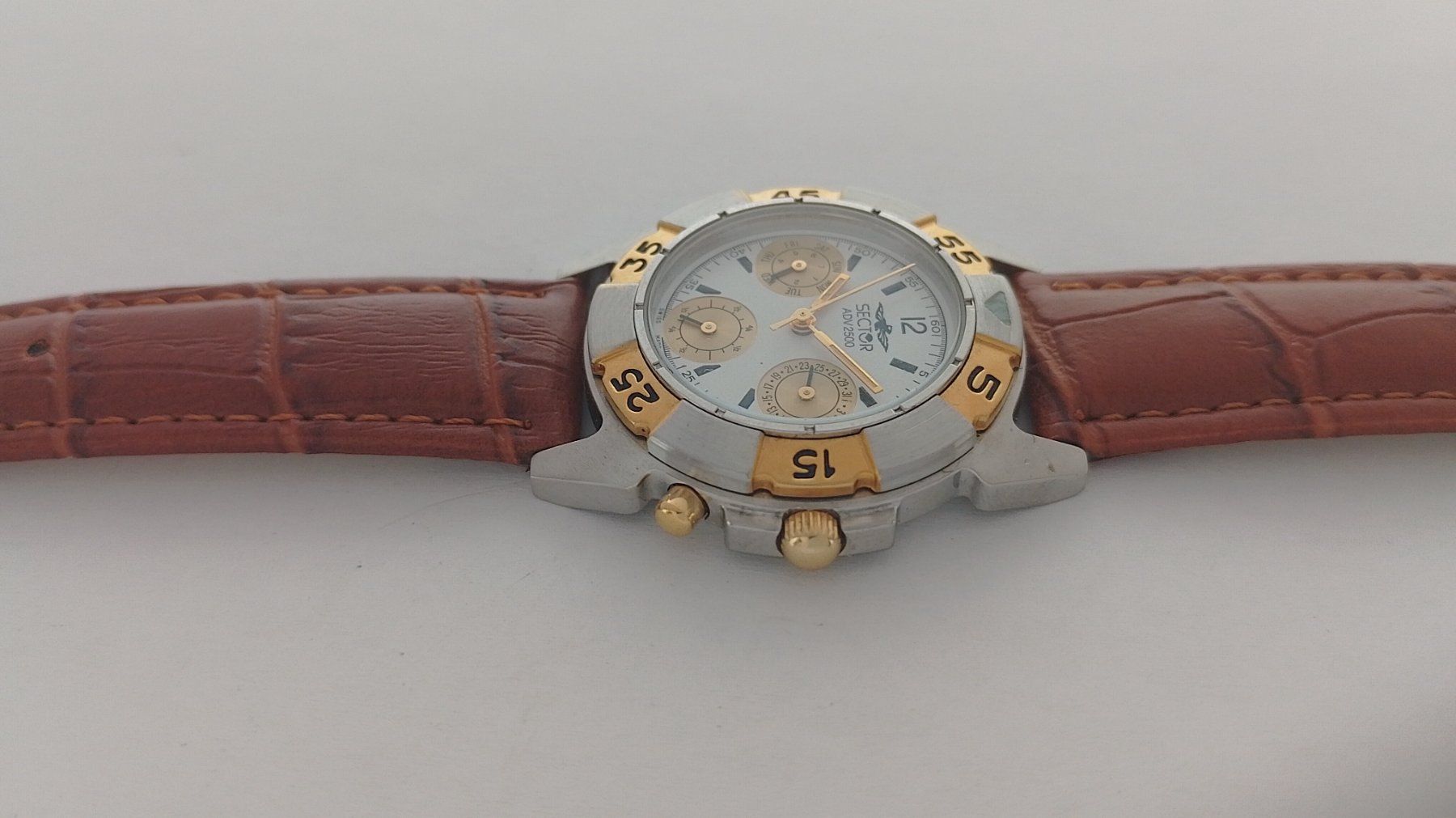 Sector Uhren: Sector ADV 2500 Vintage – Gebraucht aus Basel von Givens_Watches 2