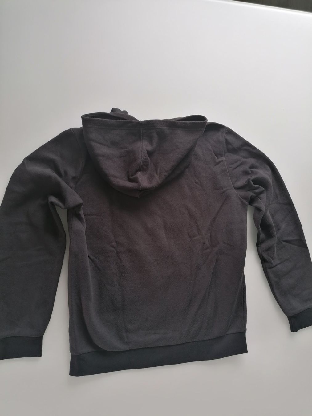 Champion Pullover & Sweatshirts: Boy Pullover CHAMPION 174/179 – Gebraucht aus Uster von Smilla07 4
