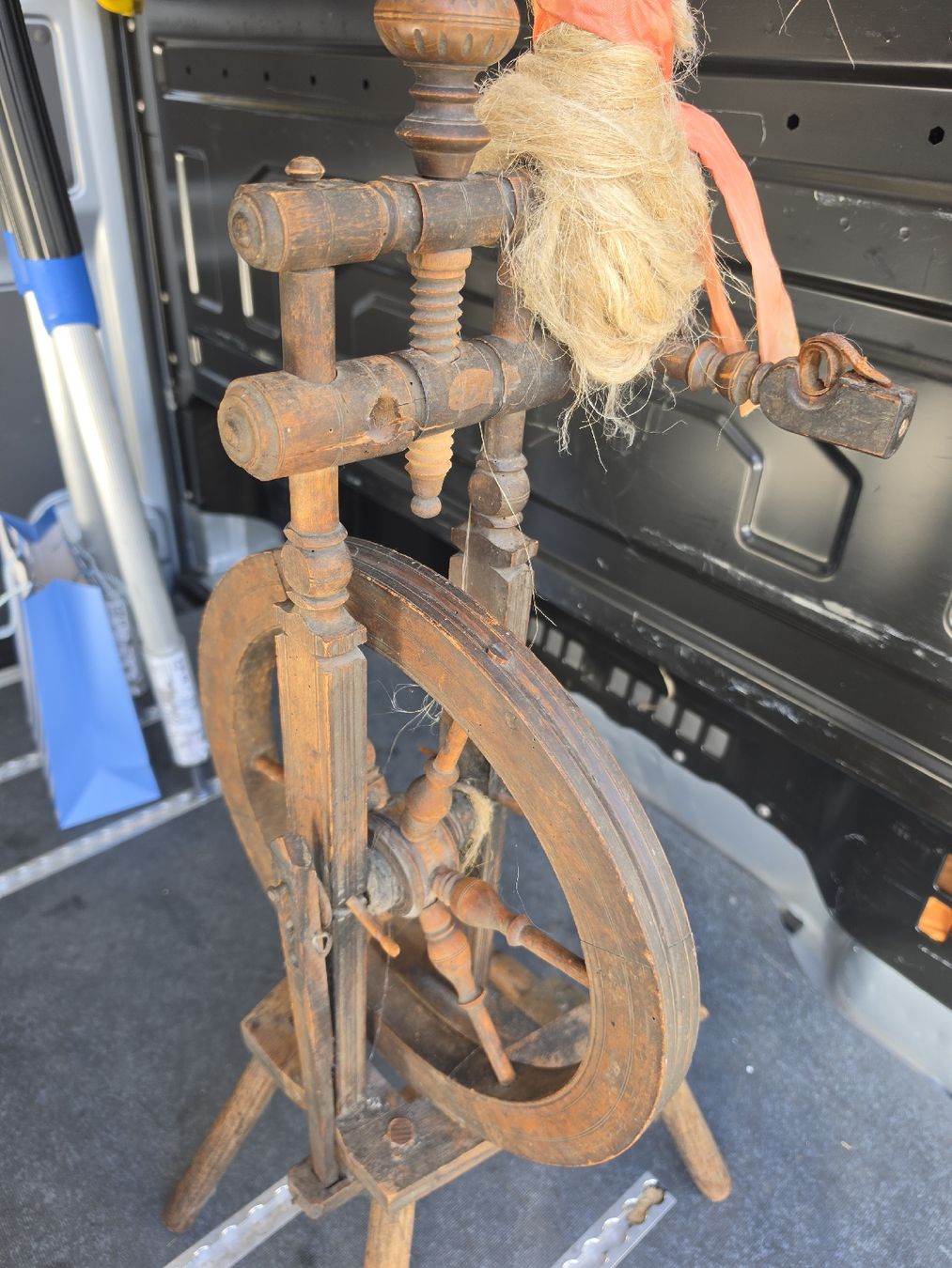 Ruote per filare: Spinnrad aus Holz Antik – Usato da Neunkirch venduto da ichprivat 3