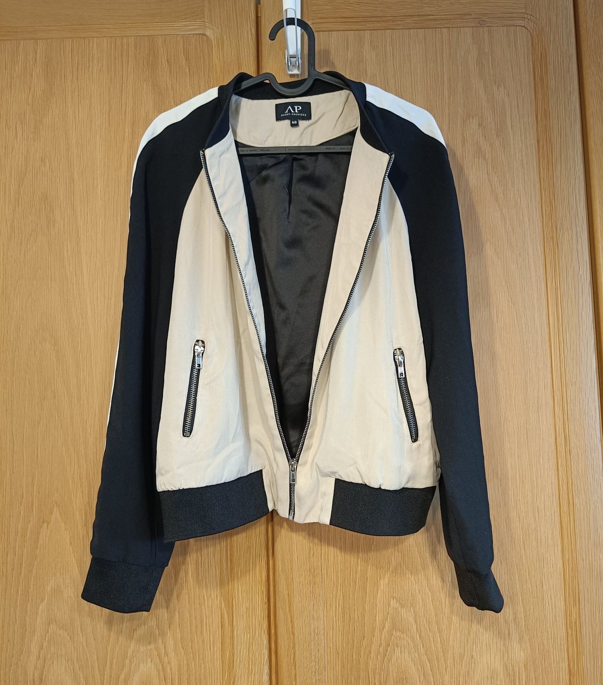 Avant Premiere Giacche: Bomberjacke Avant Premiere Gr. 40 – Usato da Zürich venduto da Atelier.Second 1