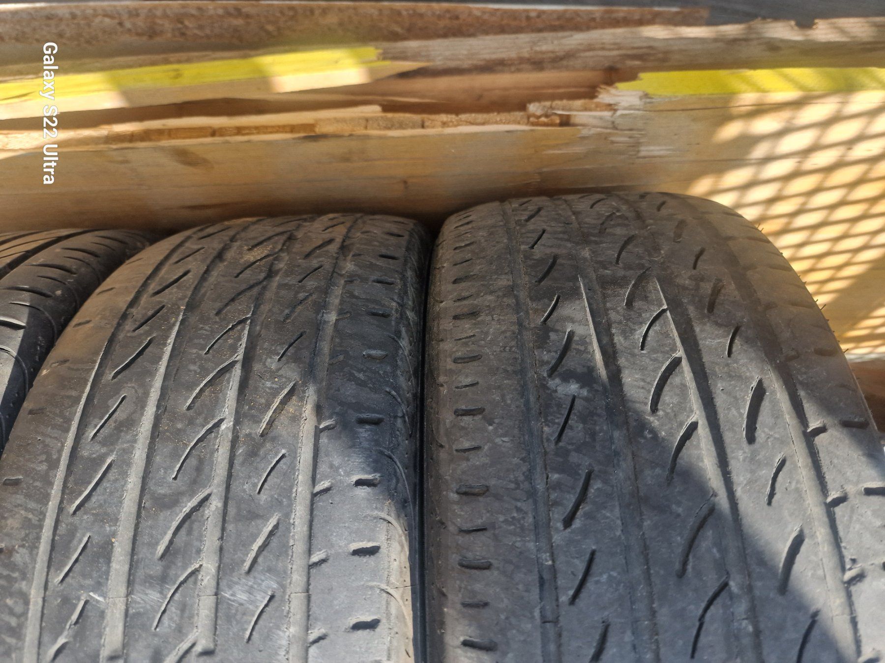 Mercedes-Benz Pneumatici & Ruote complete: Reifen pirelli 215 45 17 – Usato da Wiler b. Seedorf venduto da Urs17 1