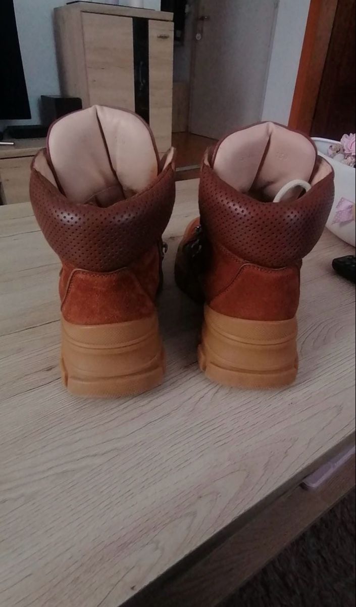 Gucci Chaussures hommes: Gucci Flashtrek Boots Gr. 43 – D'occasion à Solothurn par SuperSilserli 2