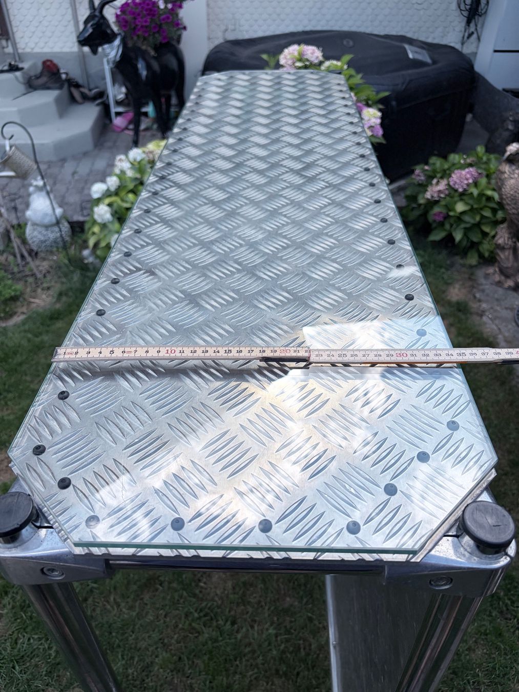 Ladenausstattungen & Messebau: Bar Metall Glas Aluminium – Gebraucht aus Zäziwil von Emlea 9