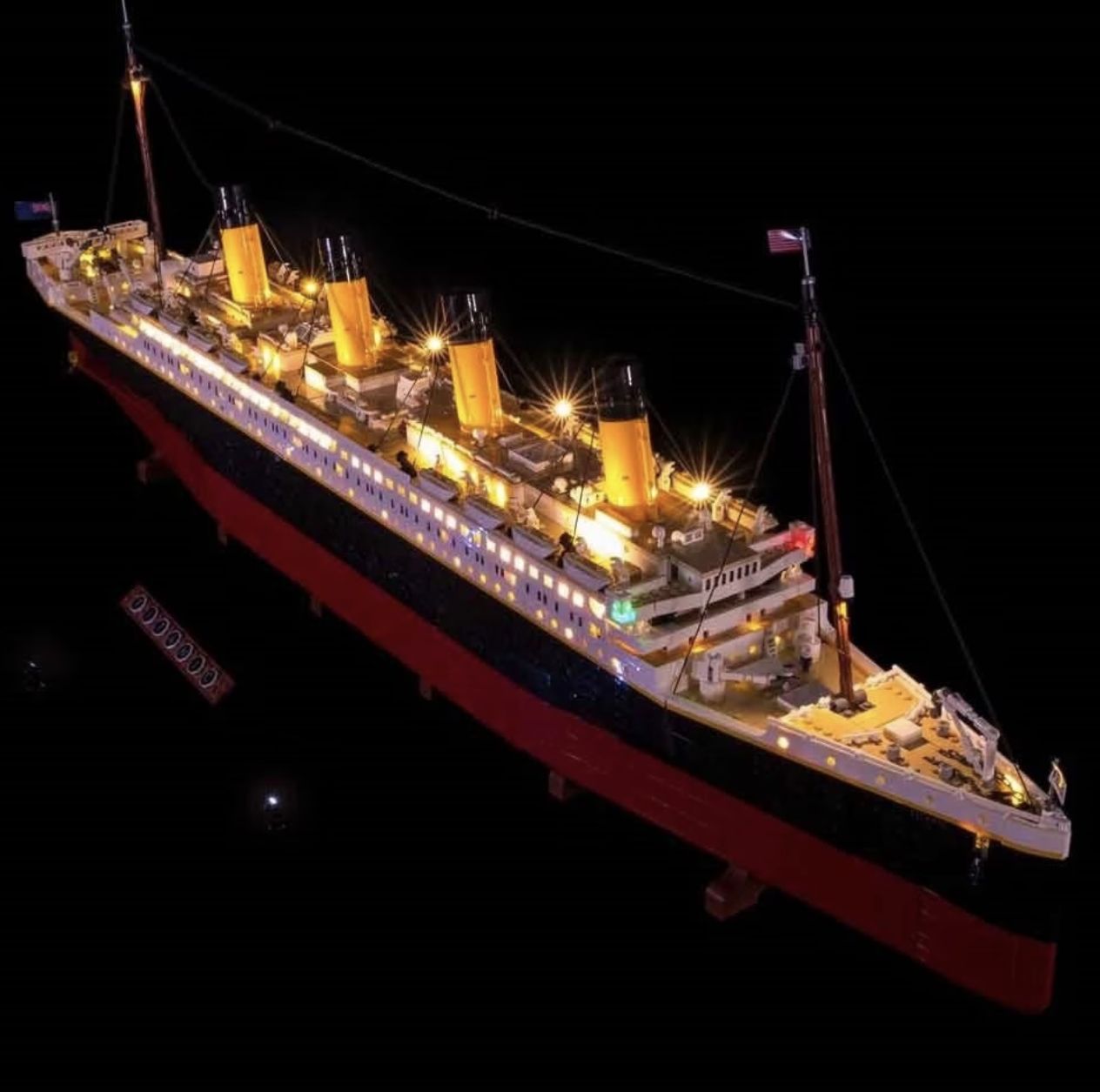 Lego Tutte le decorazioni: Lego Titanic mit eingebauter Beleuchtung! – Nuovo (secondo la descrizione) da Widnau venduto da tim_y9wz 4