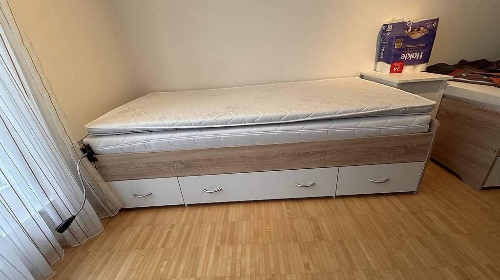 Lits: Jugendbett – D'occasion à Therwil par Fabsiwi