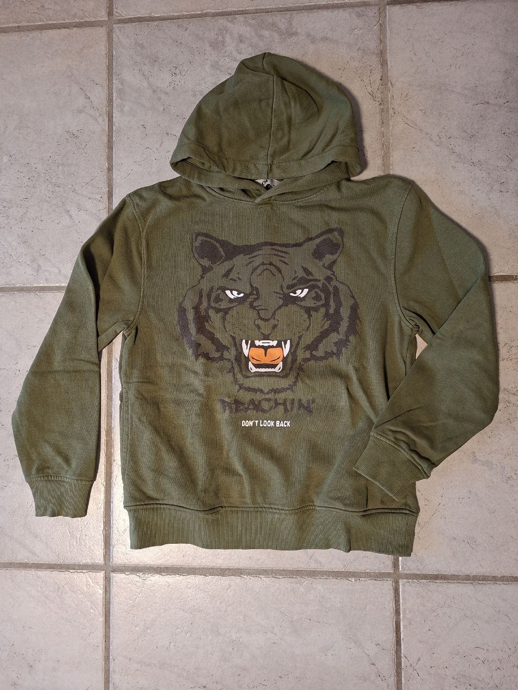 C&A Pulls et sweat-shirts: Kapuzenpullover, Gr.152 – D'occasion à Seuzach par Strandkorb_