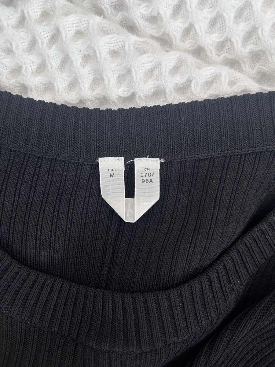 Arket Robes: Robe Arket noir M – D'occasion à Genève par Sarahchge 6
