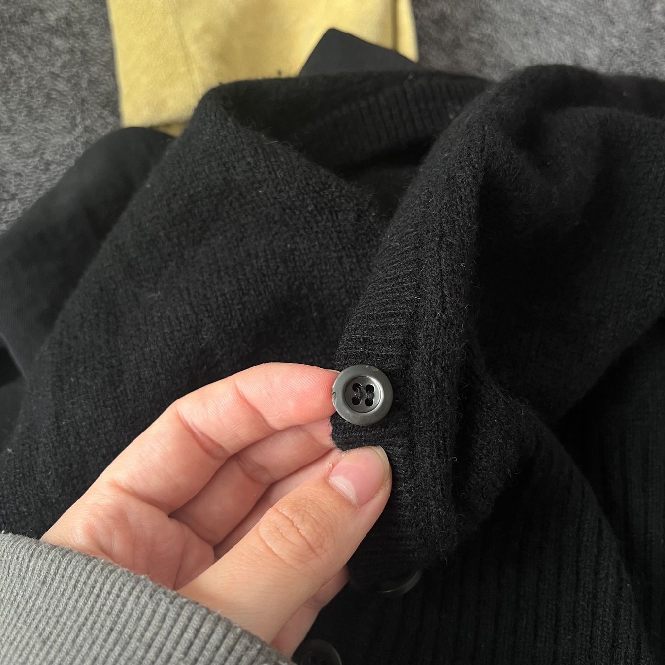 Prada Maglioni & Felpe: Prada Cardigan – Usato da Zug venduto da saskia-chiara 5