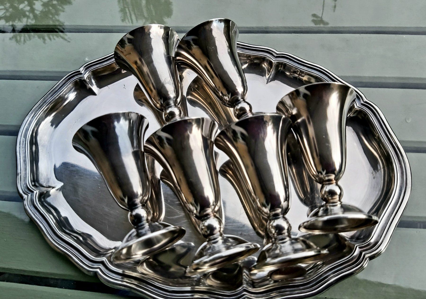 Geschirrsets: 6 Silberne Schnapsbecher mit Tablett – Gebraucht aus Bern von aronari 6