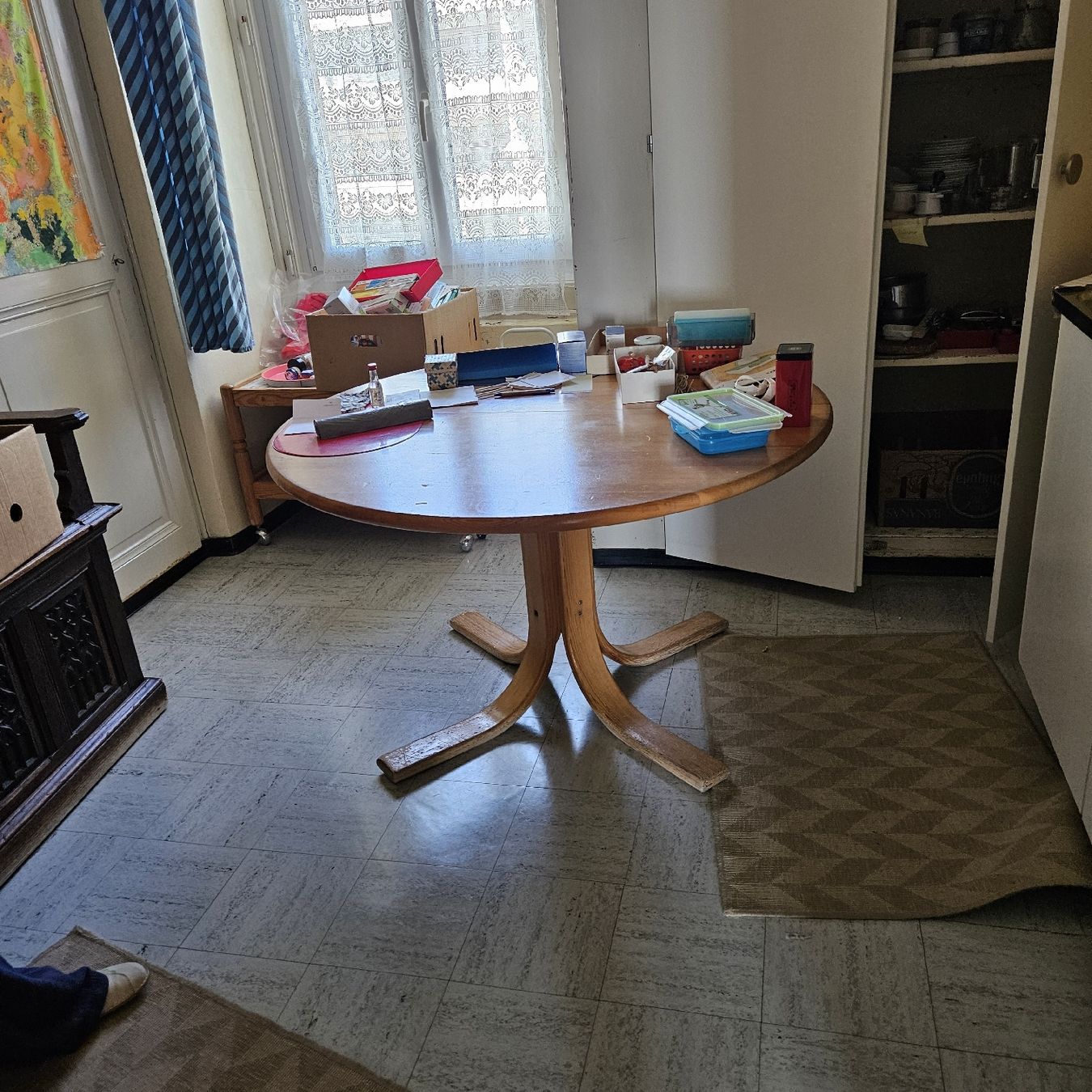 Tavoli: Table jolie bois ! – Usato da Neuchâtel venduto da Janoarcheo