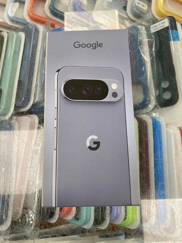 Google Telefoni cellulari / Smartphones: GOOGLE PIXEL 10 PRO 256GB MOONSTONE FABRIKNEU!!! – Nuovo e nell'imballaggio originale da Zürich venduto da Handymarkt 2