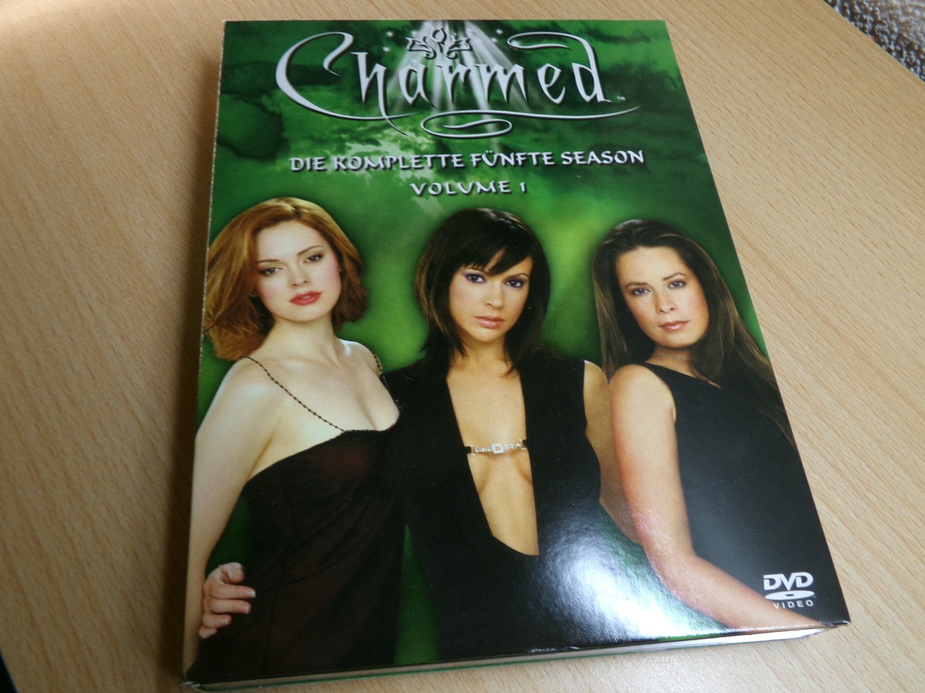 Tutti i DVDs: Charmed Staffel 5.1 – Usato da Hombrechtikon venduto da Maloev17
