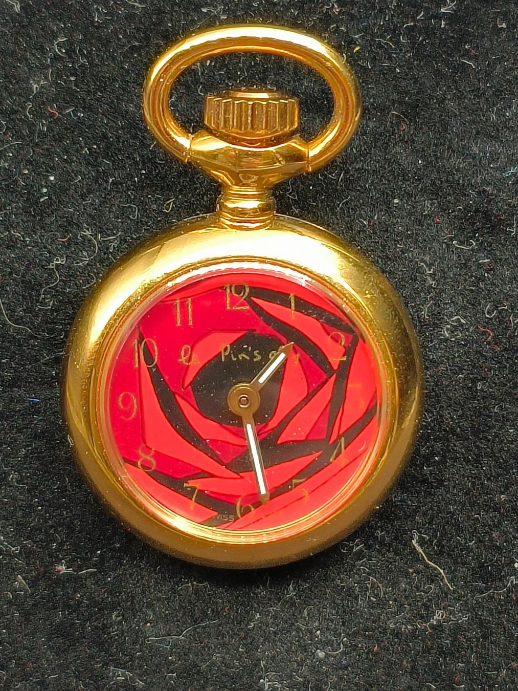 Orologi: Pin's Oly – Usato da La Chaux-de-Fonds venduto da curtitswisswatches