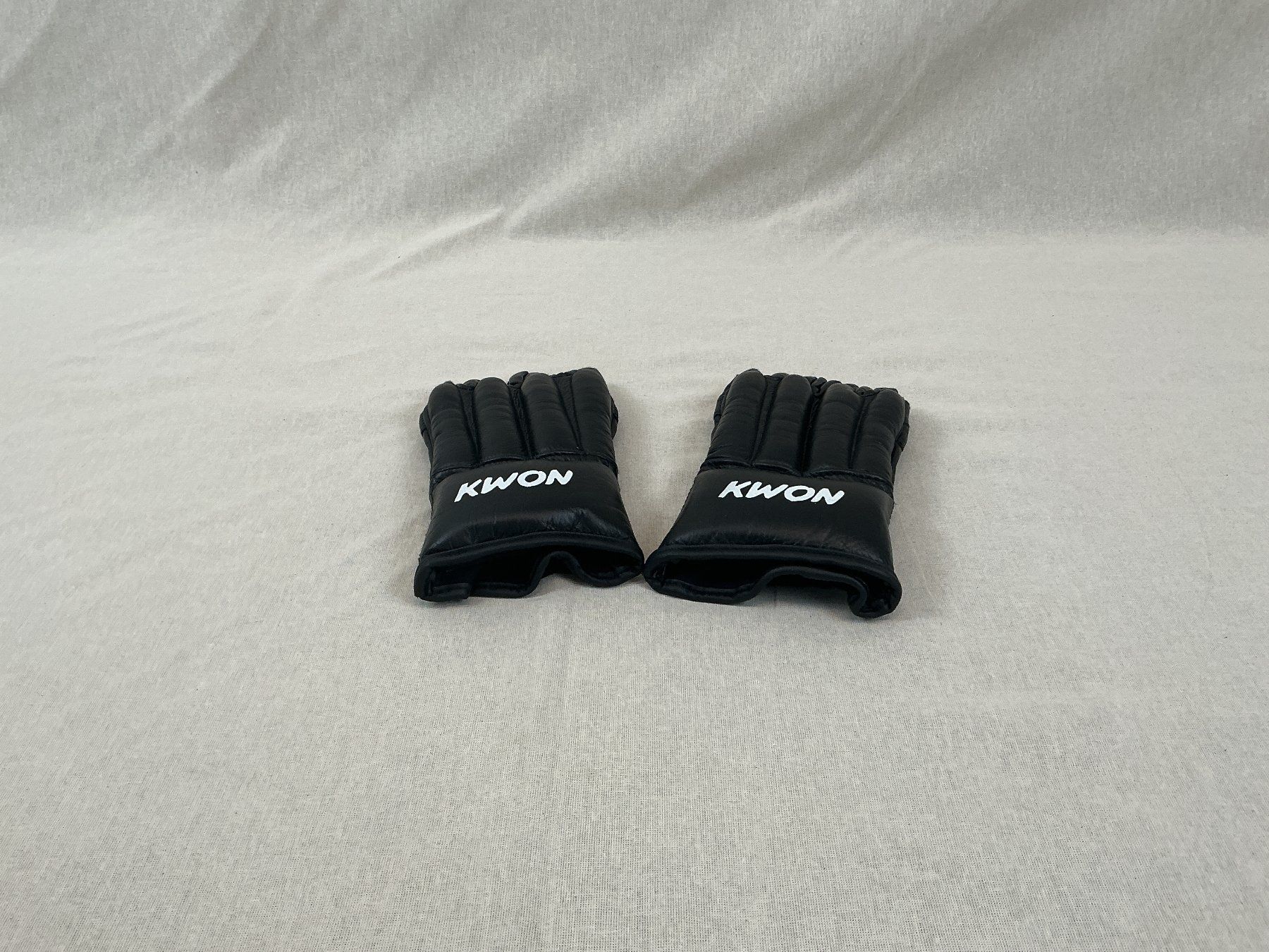 Altri accessori da uomo: KWON Sandsackhandschuhe Open Fingers – Usato da Richterswil venduto da Restwert_Richterswil 1