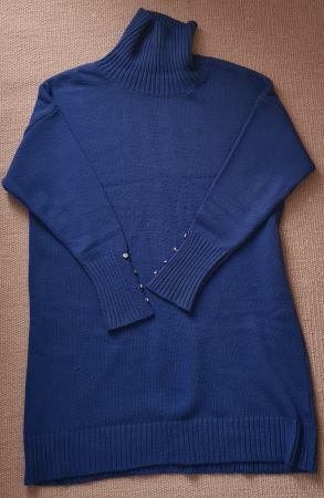 Damen Pullover Rollkragen dunkelblau Grösse M mit Knöpfen