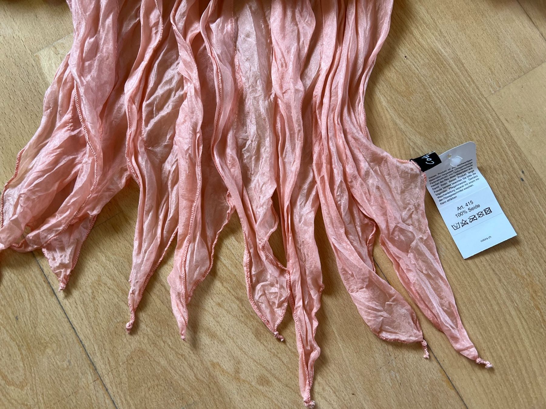 Colora Foulard & Sciarpe: Colora Schal, 100% Seide, Lachs, NEU – Nuovo e nell'imballaggio originale da Worb venduto da farben20zauber 1