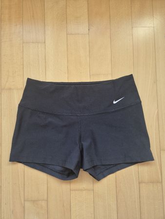 Nike Dri-FIT Damen Sportshorts Schwarz Gr. S